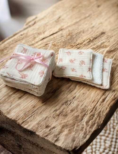 panier bébé en gaze de coton rose – cœur brodé – vide – personnalisable – mbbj